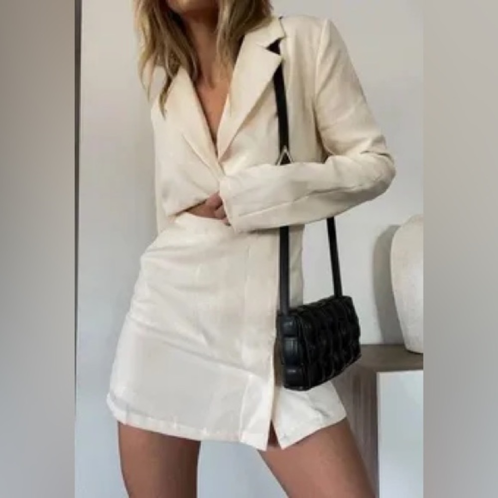 NWOT cream/off white blazer dress with cutout